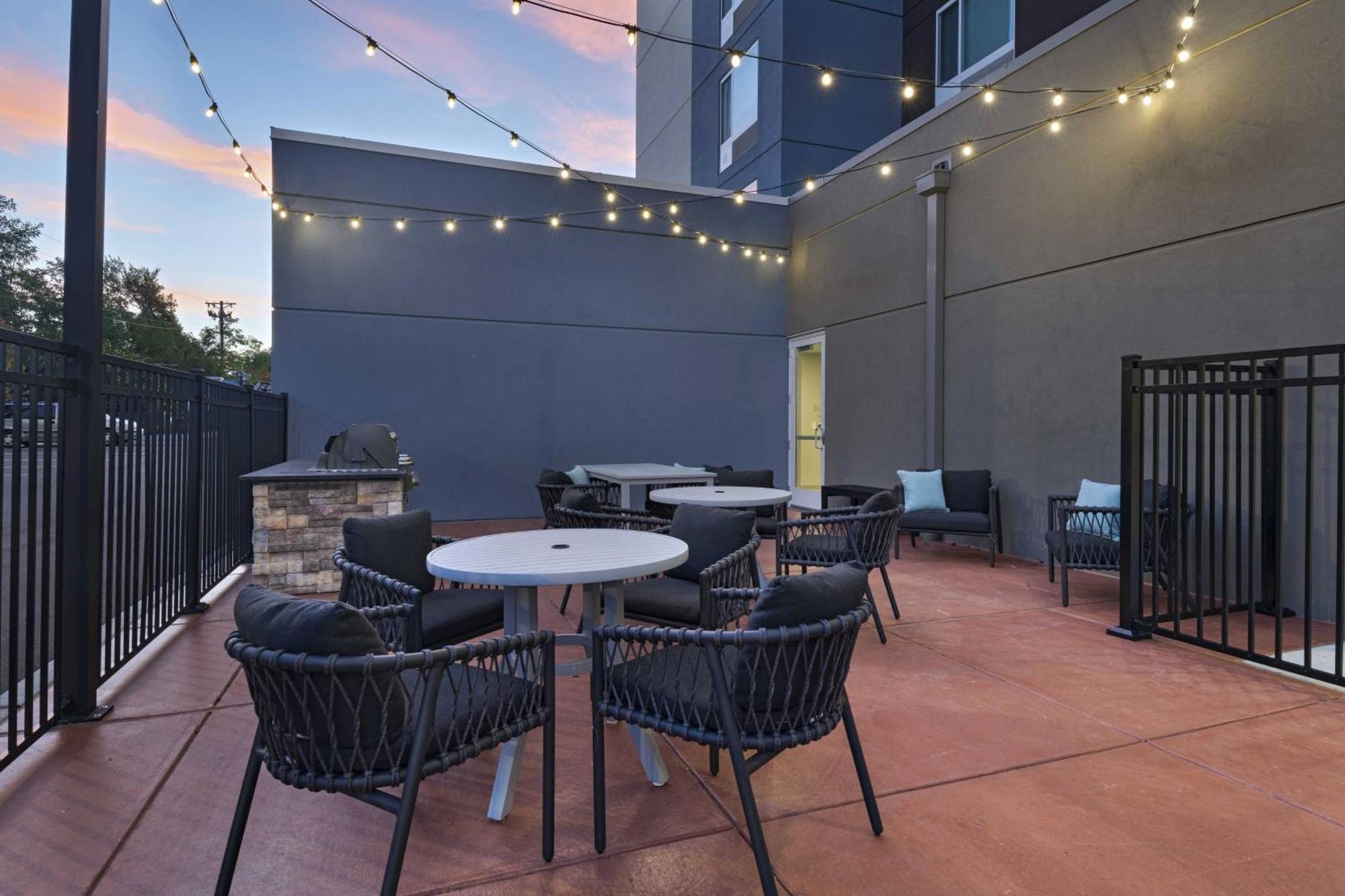 Towneplace Suites By Marriott Brentwood Eksteriør bilde